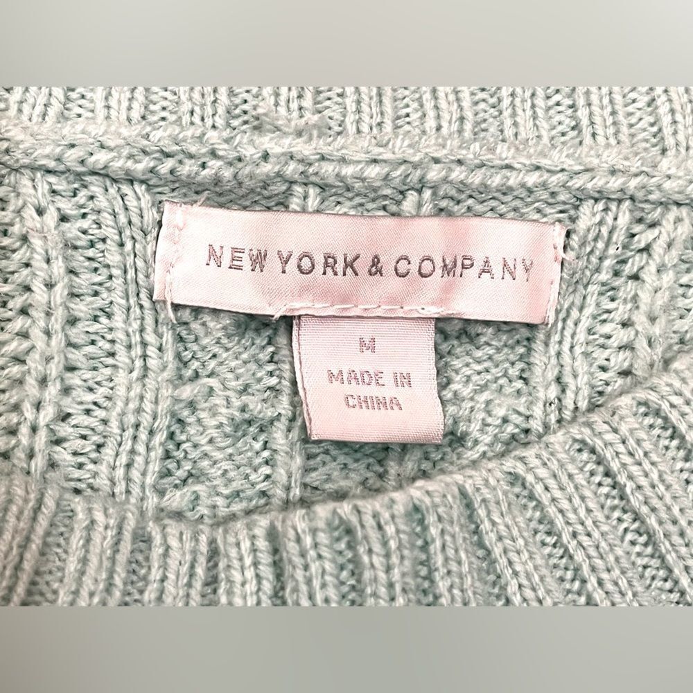 New York & Company Women’s Mint Green Cable Knit 3/4 Sleeve Sweater Medium - Picture 3 of 16